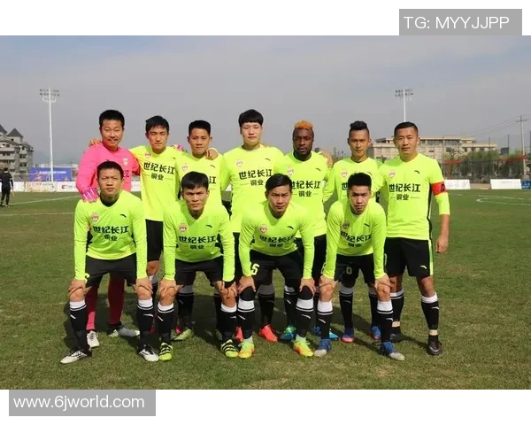 杭州足球队中路突破新策略解析引领战术革新之路