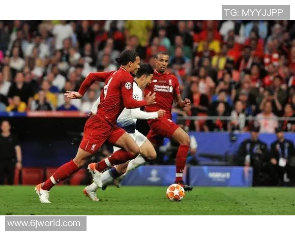 曼联与曼城激战正酣直播洗脚服务让球迷尽享舒适体验